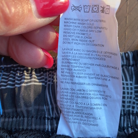 Quicksilver Men’s Bathing Suit - Picture 11 of 11